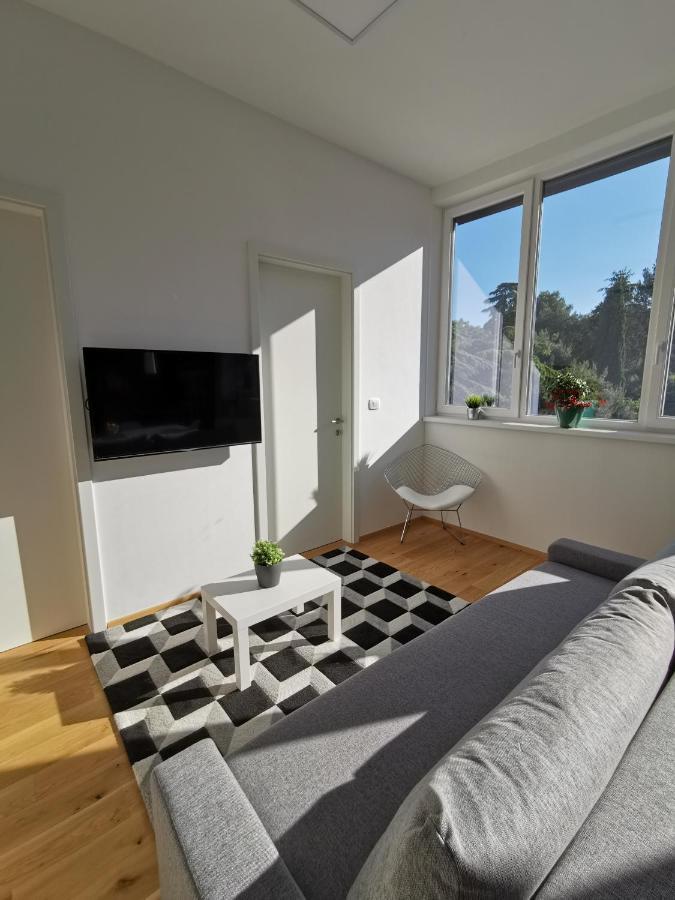 Apartmaji Egis * Koper