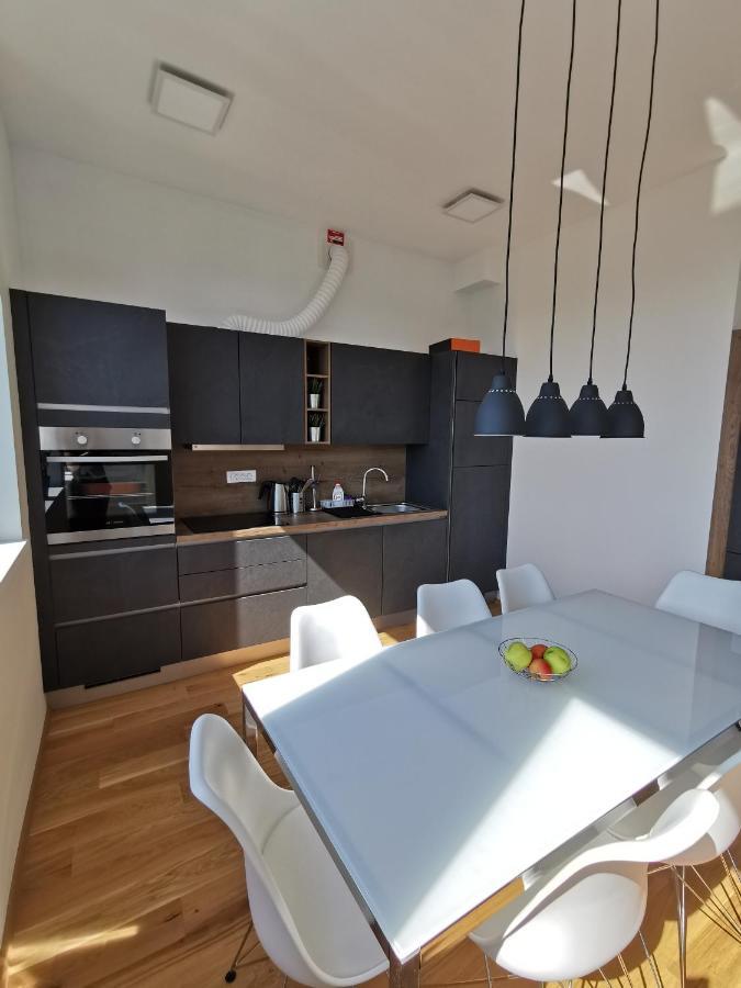 Apartmaji Egis *